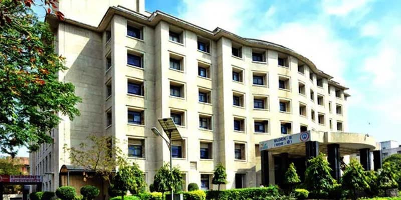 Batra Hospital & Medical Research Centre